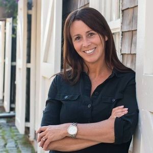 Meet your Posher, Angie